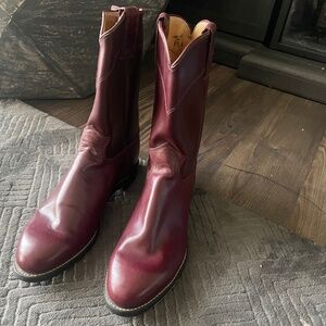 New Justin diamond mid calf boot burgundy size 8 D